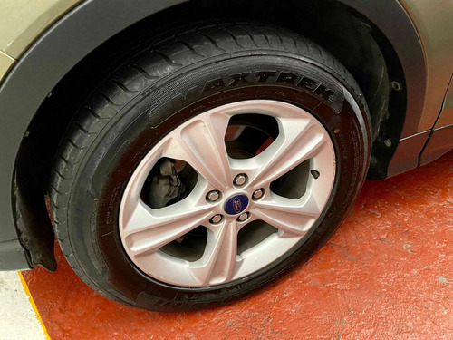 Imagen 10 de 13 de Ford Escape 2.5 Se L4 Aut Ac 2013