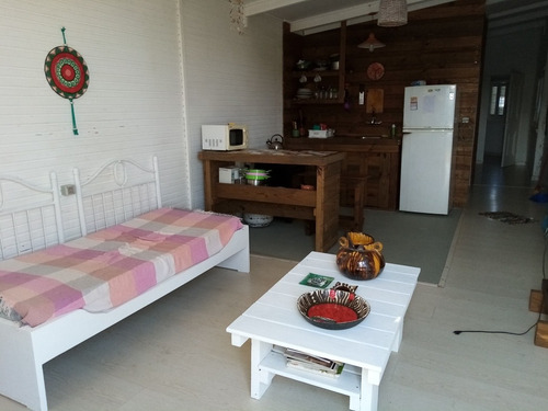 Imagen 7 de 13 de Hermosa Y Cómoda Casa Preparada Para El Descanso. Libre A Partir Del 18 De Enero. Alquiler Mínimo 6 Noches. Preparada Para 5 Personas, Admite Mascotas. Zona Muy Segura.