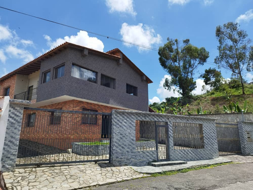 Venta De Casa Multifamiliar Ubicada En La Urbanizacion Rosaleda Norte C21 La Redoma 