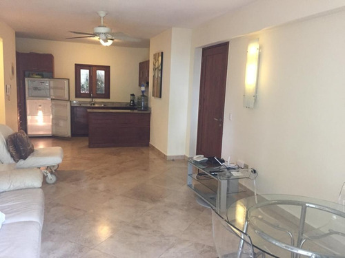 Imagen 17 de 19 de For Sale Apartamento De 1 Habitacion En La Zona Colonial Con Piscina Parqueo