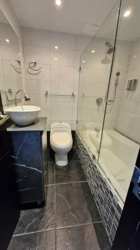 Vendo Apartamento En La Parte Baja De La Loma De Los Bernal, Piso Bajo