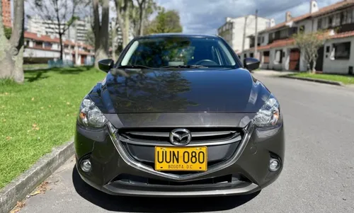 Mazda 2 Automatico