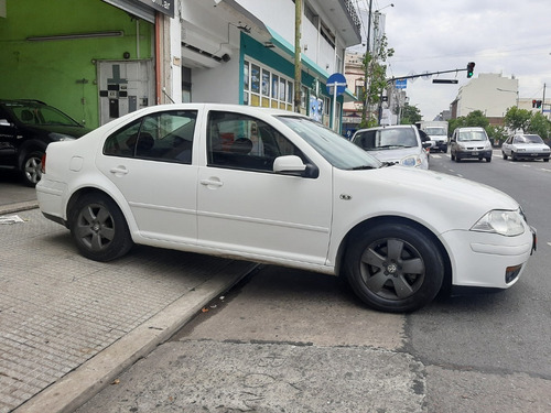 Volkswagen Bora 2.0 Año 2011 Ernesto Automotores