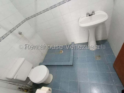 Ms Acogedor Anexo En Alquiler Totalmente Independiente Ubicado En Municipio San Diego. Ideal Para Estudiantes O Parejas Sin Hijos. Cómodo, Iluminado, Fresco.