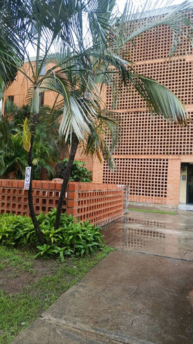 Gl Apartamento En San Diego Res. Tulipan