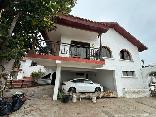 Casa En Peñuelas Con Vista Al Mar, Piscina Y Jacuzzi 8d6b