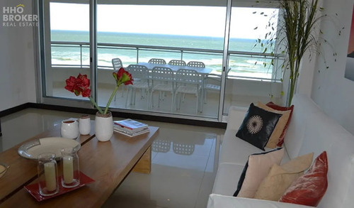 Torrelobos, Punta Del Este, Apartamento En Alquiler Frente Al Mar.