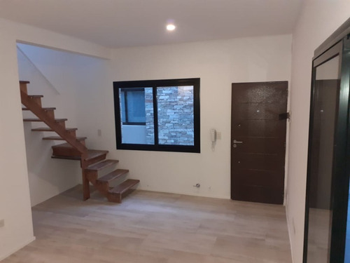Imagen 6 de 9 de Duplex En Venta En Lujan Centro