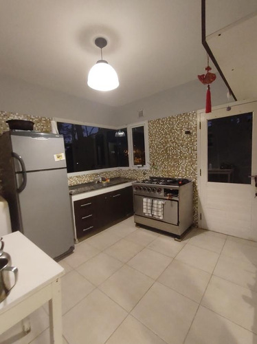 Casa En Venta - 3 Dormitorios 2 Baños - 90mts2 - Ostende