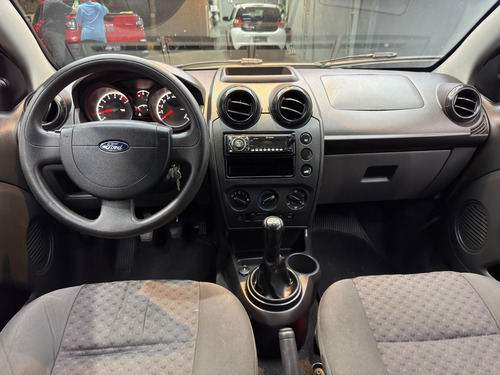 Ford Fiesta 1.0 ROCAM HATCH 8V FLEX 4P MANUAL