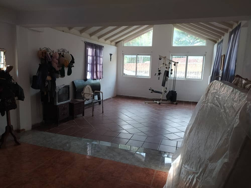 Imagen 3 de 8 de Michelle Vargas Vende Bella Casa En Colinas De Guataparo Foc - 680mv