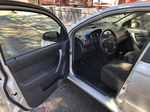 Imagen 13 de 14 de Chevrolet Aveo 2018 Lt