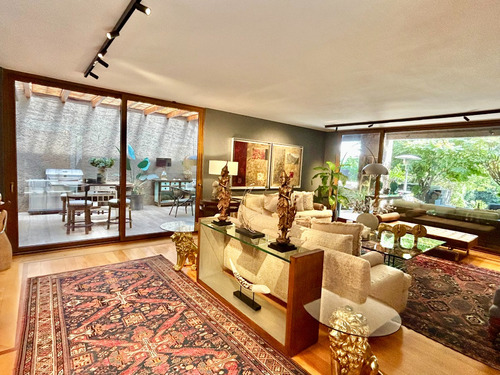 Condominio / Exclusiva Y Amplia Casa