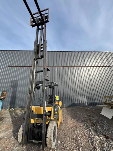 Autoelevador Cat Gp25 2500kg Torre 6mts C/desp Año 2018