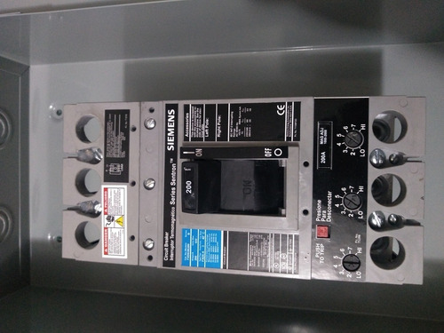 Interruptor Termomagnético Siemens Con Gabinete 