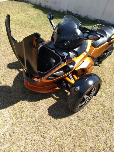 Triciclo Can Am Spyder