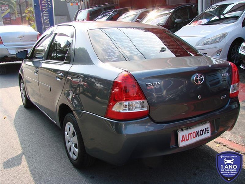 Etios 1.5 X Sedan 2014 - 49.000km