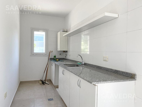 Imagen 7 de 30 de Casa En Venta Estilo Clásico. Barrio Tipas Lote Interno En Zona Bien Consolidada.