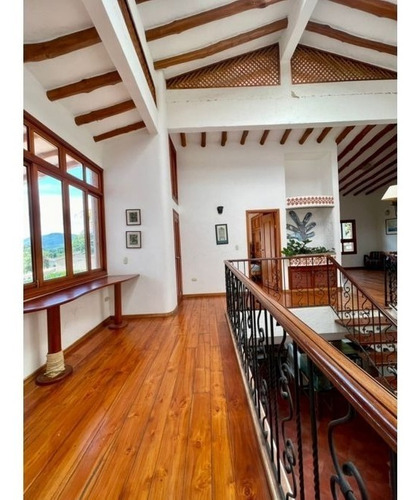 Imagen 4 de 28 de En Venta Casa Hato Royal, Guataparo.