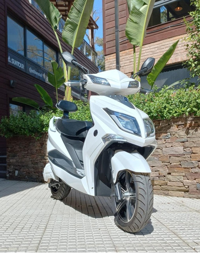Imagen 2 de 12 de Moto Electrica Hawk Scooter Motor 3000w Litio Sunraleloir