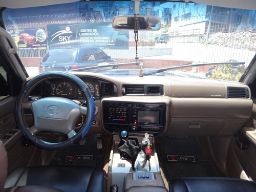 Imagen 9 de 15 de Toyota Burbuja Vx Sincronica 4x4