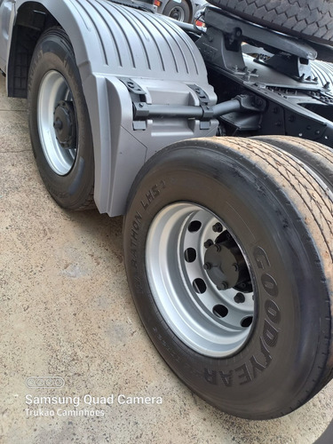 Imagem 8 de 15 de Mercedes Benz Axor 2535 Premium 6x2 Trucado
