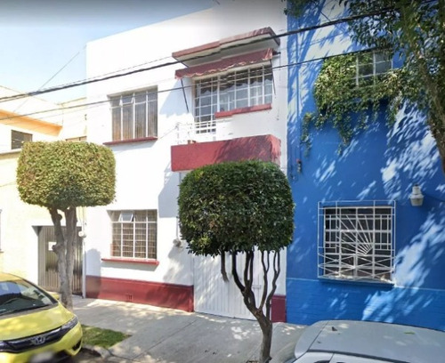 Casa En La Roma Sur, A Precio De Remate Bancario, Aprovecha