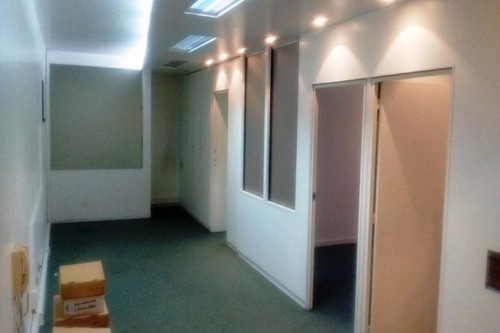 Imagen 6 de 9 de Piso Al Frente | Luminoso