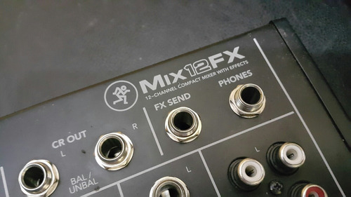 Mixer Mackie Mix 12fx
