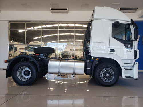 Imagen 7 de 15 de Iveco Stralis Hi Road 360 Tractor Dp
