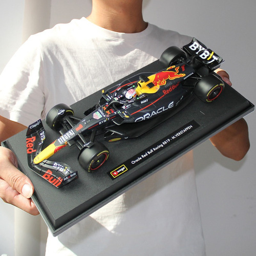 Coche Fundido A Presión Redbull #1 Max Verstappen 1/18 Rb19