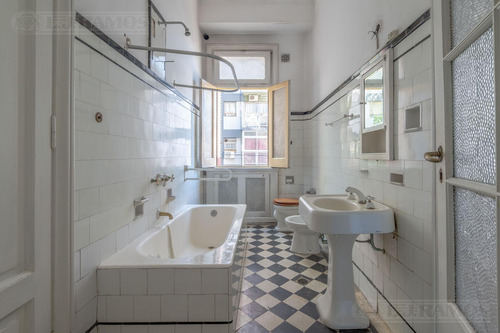 Depto Once 200m2 1er Piso