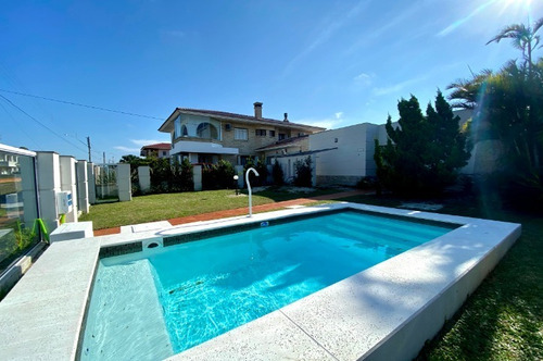 Imagem 2 de 30 de Casa À Venda Em Xangri-lá - Ca01328 - 69319369