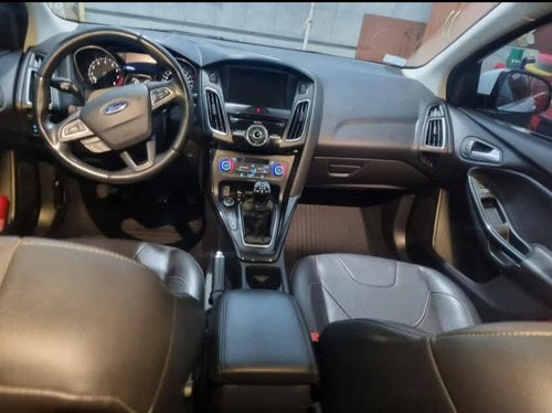 Ford Focus III 2.0 Sedan Titanium Mt
