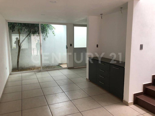 Venta De Casa Sn Francisco Totimehuacan Valsequillo Periferico Puebla, Puebla.