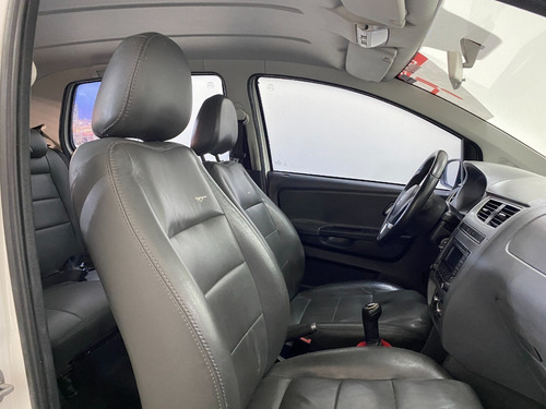 Imagem 12 de 19 de Volkswagen Crossfox