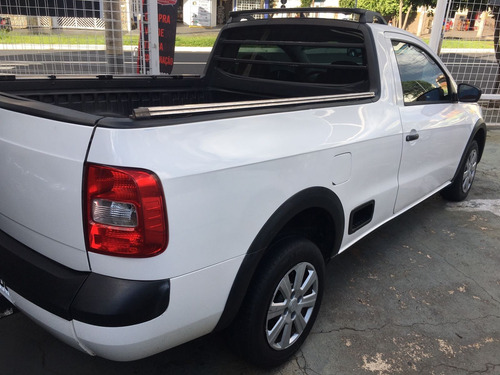 Imagem 2 de 15 de Volkswagen Saveiro Trendline 1.6 Branco 2016