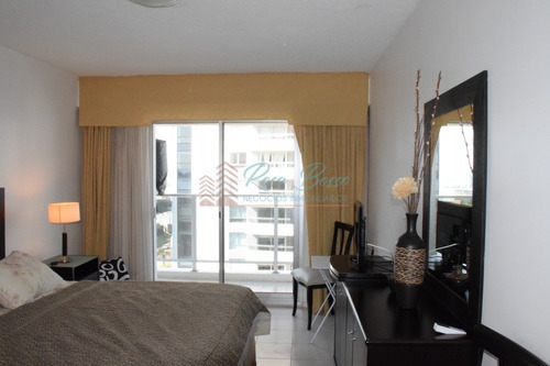 Apartamento En Brava, 1 Dormitorios *- Ref: 1726