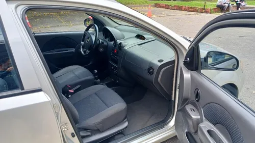 Chevrolet Aveo 1.6 Five