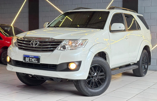Toyota Hilux 2.7 Std Cab. Dupla 4x4 Flex 4p