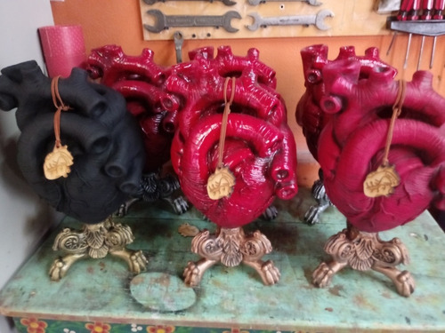 Imagen 7 de 12 de Hermoso Y Original Florero Corazón Anatómico