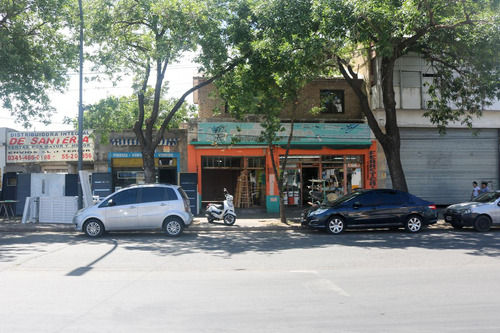 Oportunidad. Local Comercial, Con Galpón Y Vivienda. Ayacucho 5900