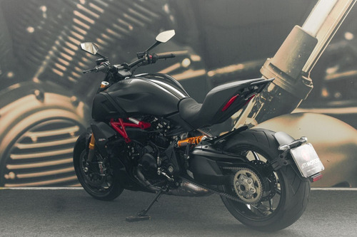Imagem 5 de 9 de Ducati Diavel 1260 S