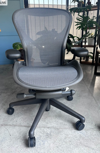 Silla De Escritorio Herman Miller Aeron Ergonómica  Graphite