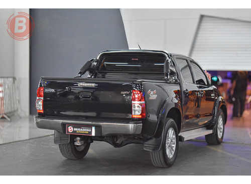 Toyota Hilux 3.0 SRV TOP 4X4 CD 16V TURBO INTERCOOLER DIESEL 4P AUTOMÁTICO