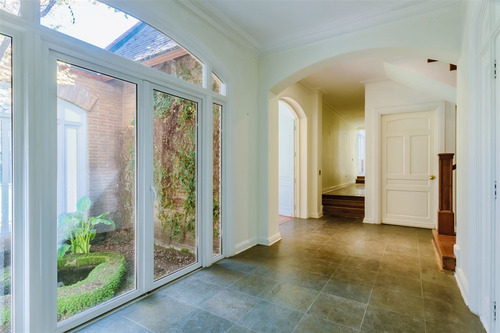 Exclusiva Casa En Lo Curro Con Precioso Jardín