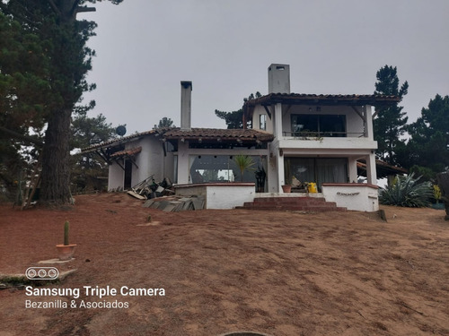 Casa Con Gran Terreno Y Vista Al Mar. Los Pinos Reñaca.