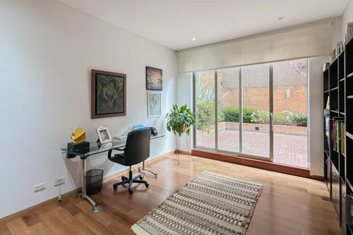 Apartamento En Arriendo En Los Rosales. Cod A7248