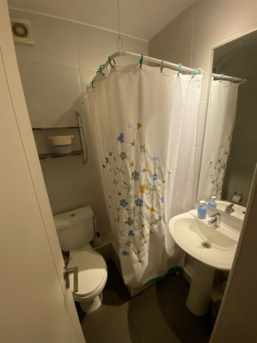 Departamento En Venta De 4 Dorm. Cercano Al Portal La Dehesa