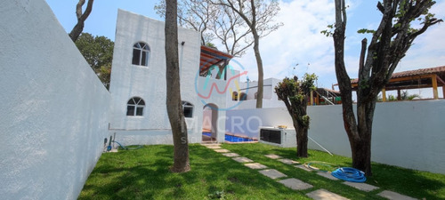 En Venta Casa Con 3 Recamaras Y Alberca Con Jardin En Tlayacapan Morelos Con Escrituras